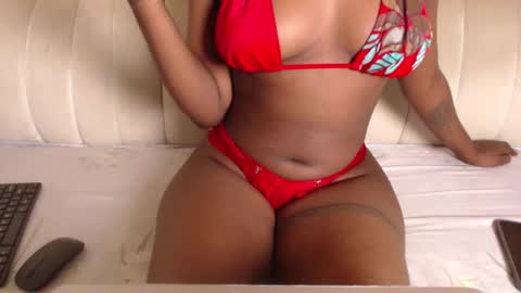 Snapshot of quaine_ryleighn chatting on February 2026 12:53:01 AM RYLEIGHN online show from February 2026 12:53:01 AM