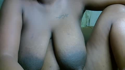 Snapshot of queeen_sly chatting on February 2026 07:46:01 AM queeen online show from February 2026 07:46:01 AM