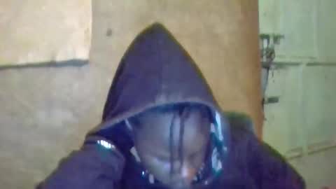 Snapshot of queen014 chatting on November 2025 02:44:01 AM queen014 online show from November 2025 02:44:01 AM