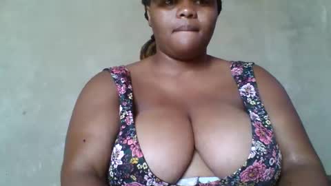 Snapshot of queen2302 chatting on March 2026 06:51:02 AM queen2302 online show from March 2026 06:51:02 AM