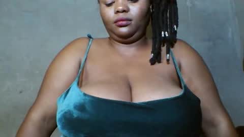 Snapshot of queen2302 chatting on April 2026 09:49:02 PM queen2302 online show from April 2026 09:49:02 PM