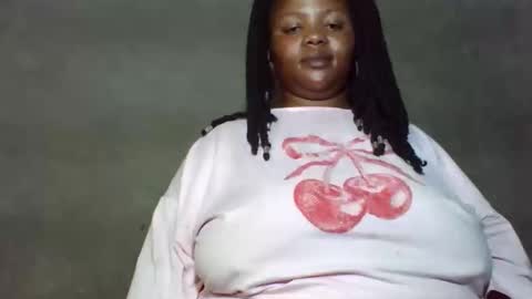 Snapshot of queen2302 chatting on April 2026 09:35:01 PM queen2302 online show from April 2026 09:35:01 PM