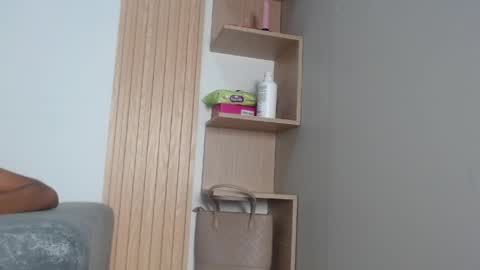 Snapshot of queen_adhara chatting on April 2026 11:58:01 AM ANTONELLA online show from April 2026 11:58:01 AM