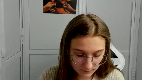 Amelie online show from April 2026 12:58:02 PM