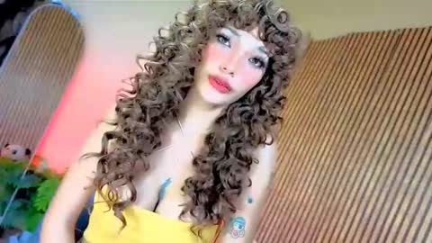 Snapshot of queen_avah chatting on October 2025 10:08:01 AM Avah online show from October 2025 10:08:01 AM