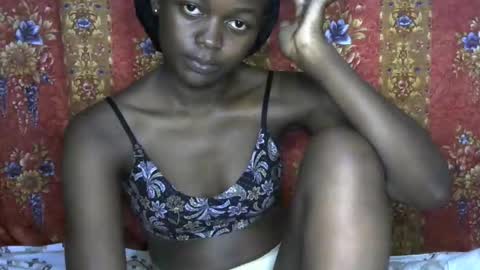 Snapshot of queen_banice chatting on September 2025 09:49:01 PM queen_banice online show from September 2025 09:49:01 PM