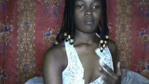 Snapshot of queen_banice chatting on October 2025 06:41:02 PM queen_banice online show from October 2025 06:41:02 PM