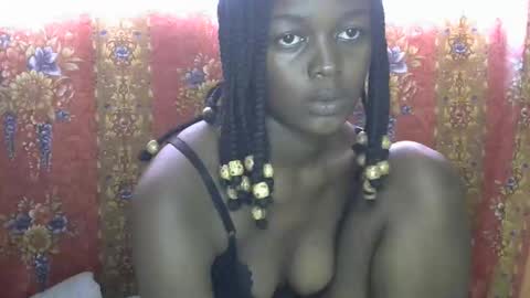 Snapshot of queen_banice chatting on October 2025 12:39:02 PM queen_banice online show from October 2025 12:39:02 PM