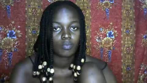 Snapshot of queen_banice chatting on October 2025 06:41:01 PM queen_banice online show from October 2025 06:41:01 PM