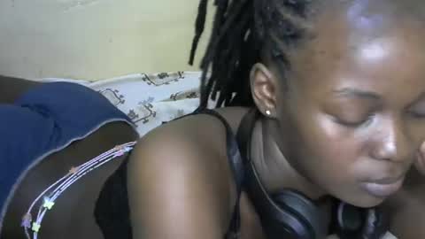 Snapshot of queen_banice chatting on November 2025 08:49:01 PM queen_banice online show from November 2025 08:49:01 PM