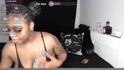 Snapshot of queen_barbie_ chatting on February 2025 04:12:01 AM Barbie online show from February 2025 04:12:01 AM