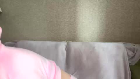 Snapshot of queen_chatur chatting on February 2026 12:32:01 PM Viktoria online show from February 2026 12:32:01 PM