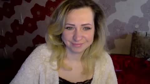 Snapshot of queen_daenerys chatting on February 2025 12:51:02 PM Queen Daenerys online show from February 2025 12:51:02 PM