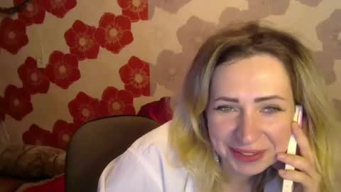 Snapshot of queen_daenerys chatting on February 2025 03:09:01 PM Queen Daenerys online show from February 2025 03:09:01 PM