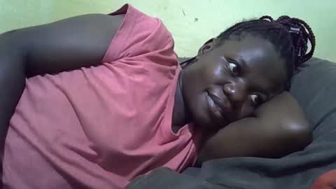 Snapshot of queen_darling3 chatting on September 2025 07:04:01 PM Gentrix online show from September 2025 07:04:01 PM