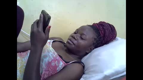 Snapshot of queen_darling3 chatting on September 2025 10:39:02 AM Gentrix online show from September 2025 10:39:02 AM