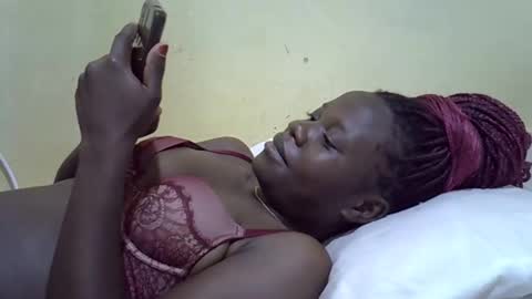 Snapshot of queen_darling3 chatting on September 2025 09:51:01 PM Gentrix online show from September 2025 09:51:01 PM