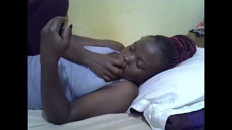 Snapshot of queen_darling3 chatting on October 2025 07:38:01 PM Gentrix online show from October 2025 07:38:01 PM