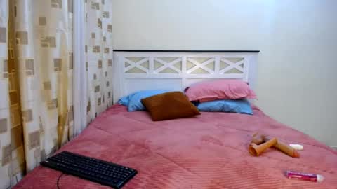 Snapshot of queen_doly chatting on July 2026 03:13:01 AM QUEEN DOLY online show from July 2026 03:13:01 AM