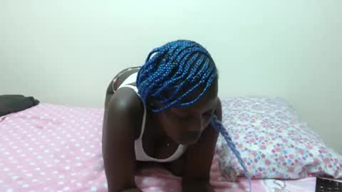 queen ema online show from December 2025 08:13:01 PM