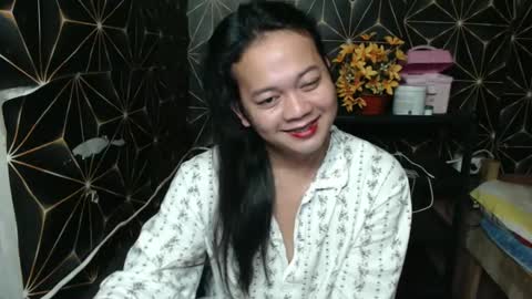 Snapshot of queen_ennah chatting on December 2024 01:14:01 AM queen_ennah online show from December 2024 01:14:01 AM