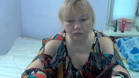 Snapshot of queen_jane8 chatting on July 2026 07:14:02 AM queen_jane8 online show from July 2026 07:14:02 AM