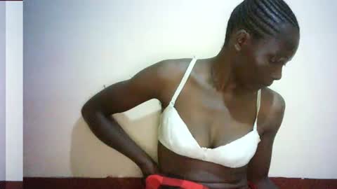 Snapshot of queen_joan chatting on February 2025 06:56:02 PM queen_joan online show from February 2025 06:56:02 PM