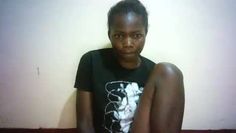 Snapshot of queen_joan chatting on February 2025 10:20:02 PM queen_joan online show from February 2025 10:20:02 PM