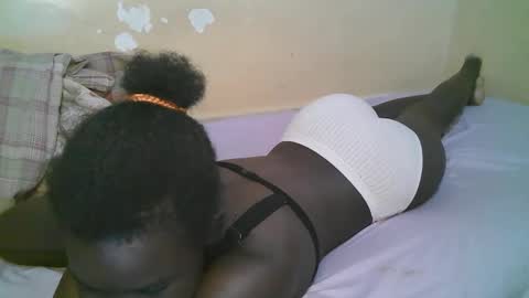 queen_latasha online show from February 2026 06:03:01 AM