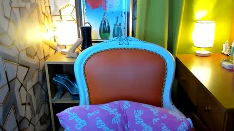 Snapshot of queen_lexie chatting on February 2025 03:04:02 PM queen_lexie online show from February 2025 03:04:02 PM