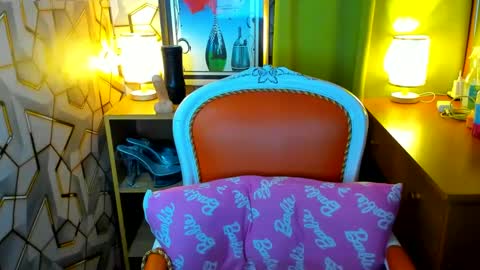 Snapshot of queen_lexie chatting on March 2025 03:13:02 PM queen_lexie online show from March 2025 03:13:02 PM