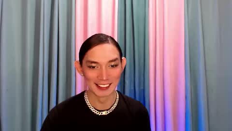 Queen Lucifer online show from November 2025 09:09:02 AM