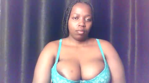 Snapshot of queen_melanine chatting on March 2026 03:19:01 AM QUEEN online show from March 2026 03:19:01 AM