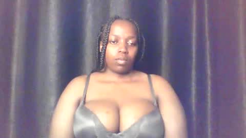 Snapshot of queen_melanine chatting on March 2026 05:08:02 AM QUEEN online show from March 2026 05:08:02 AM
