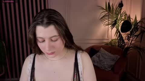 Michelle online show from November 2025 10:04:02 PM