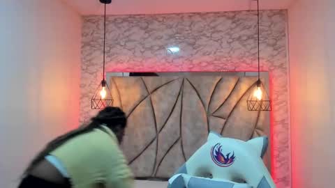   online show from February 2025 11:46:01 AM