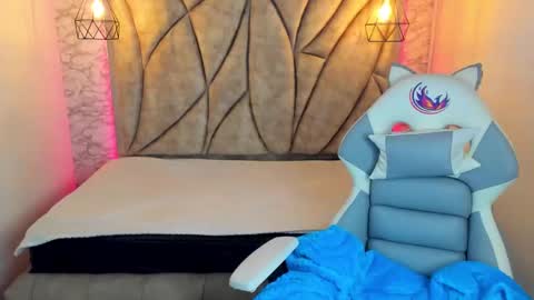   online show from March 2025 12:11:02 PM