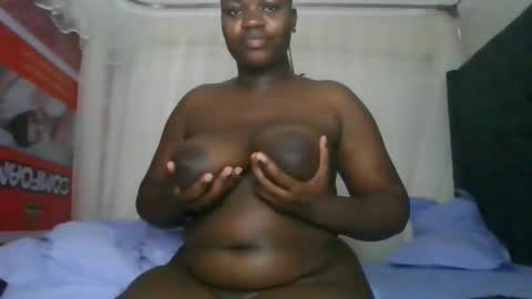 Snapshot of queen_sarafina chatting on April 2026 11:34:01 AM Queen Sara online show from April 2026 11:34:01 AM