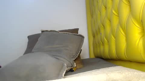 valdonte online show from November 2025 02:45:02 AM