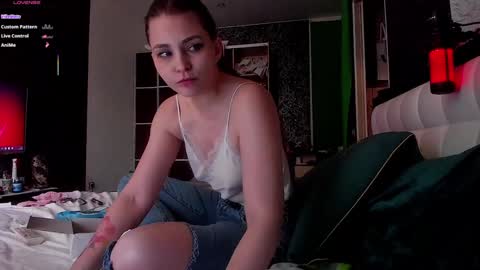 Snapshot of queenafina chatting on March 2026 02:44:01 PM Kim online show from March 2026 02:44:01 PM