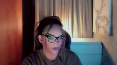 Snapshot of queenarthalia chatting on March 2026 07:01:01 AM ARTHA online show from March 2026 07:01:01 AM
