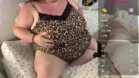 Snapshot of queencurvesph chatting on July 2026 12:36:02 AM Queen curves online show from July 2026 12:36:02 AM