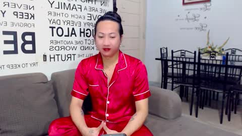 Snapshot of queenmistressts chatting on February 2026 07:07:02 AM QUEEN online show from February 2026 07:07:02 AM