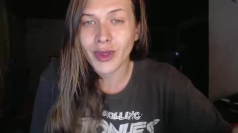 Snapshot of queennicky88 chatting on November 2025 03:42:02 AM Nico online show from November 2025 03:42:02 AM