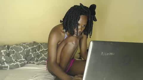 Snapshot of queennikkah254 chatting on November 2025 08:01:02 AM queennikkah254 online show from November 2025 08:01:02 AM