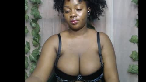 Zoey online show from November 2025 12:16:01 PM