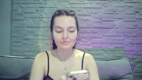 QueenOfModels online show from January 2026 02:08:01 PM