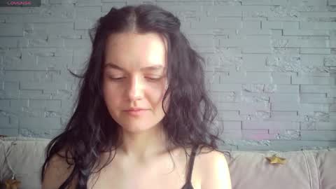 Snapshot of queenofmodels chatting on April 2026 08:30:02 AM QueenOfModels online show from April 2026 08:30:02 AM