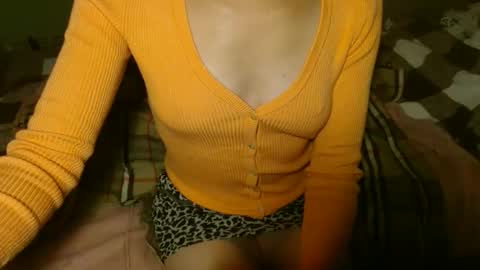 queenoftenderness online show from October 2025 08:17:01 PM