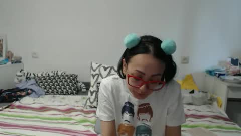 queensofiaqueen online show from April 2026 06:47:02 AM